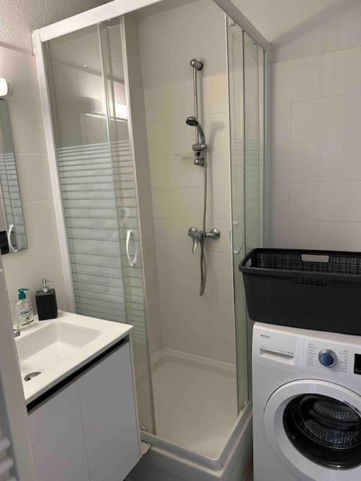 Appartement Face A La Mer Canet En Roussillon Bagian luar foto