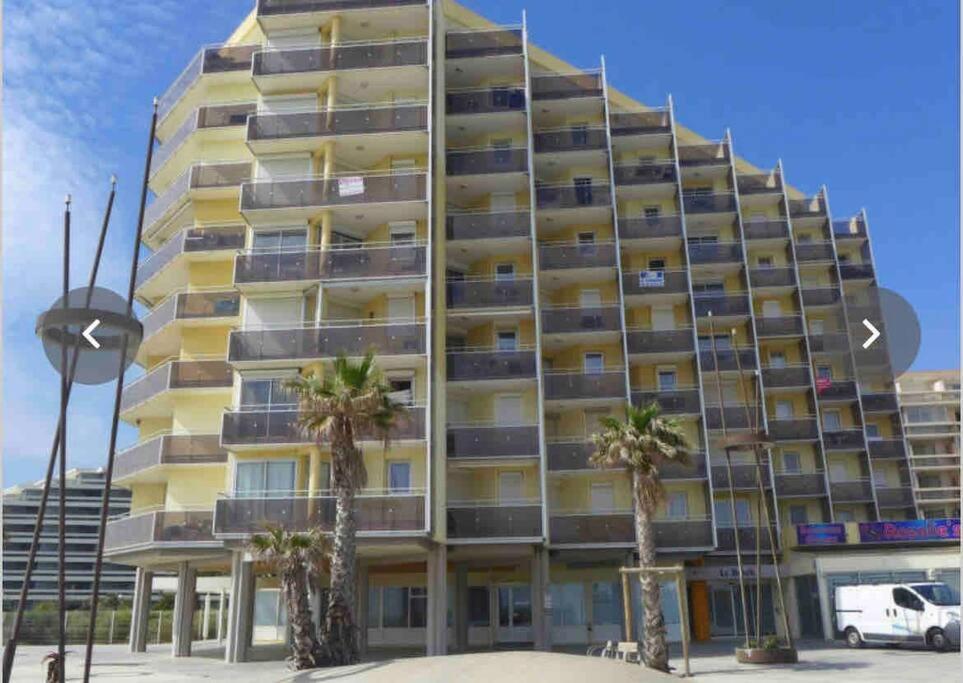 Appartement Face A La Mer Canet En Roussillon Bagian luar foto